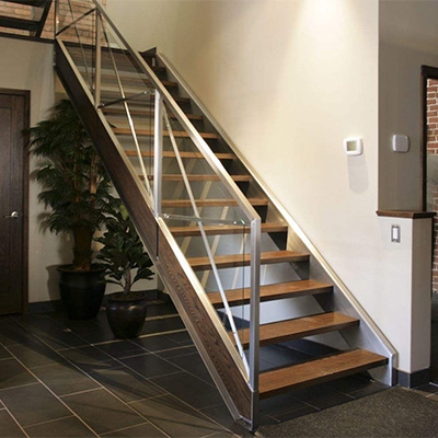 钢木楼梯厂家：别墅如何设计独特的楼梯呢？